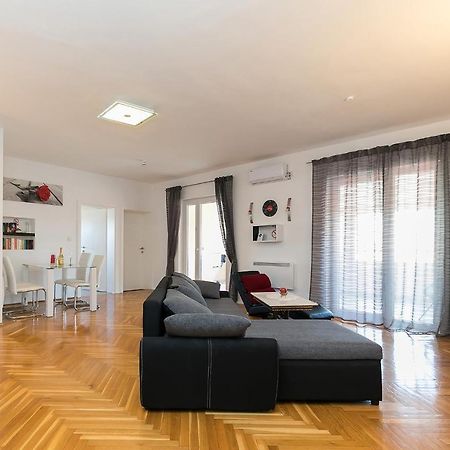 Nada Apartamento Poreč Exterior foto