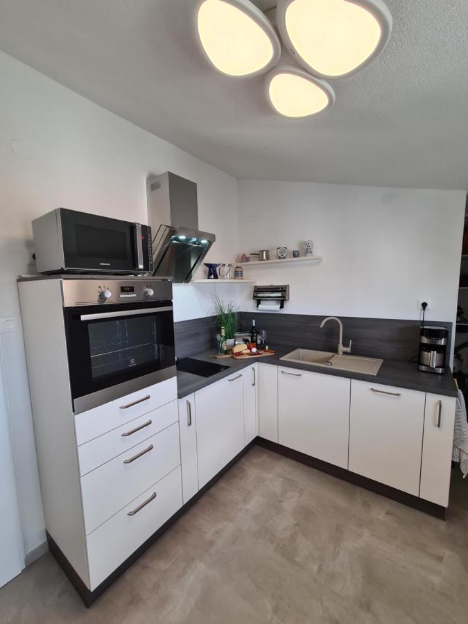 Nada Apartamento Poreč Exterior foto