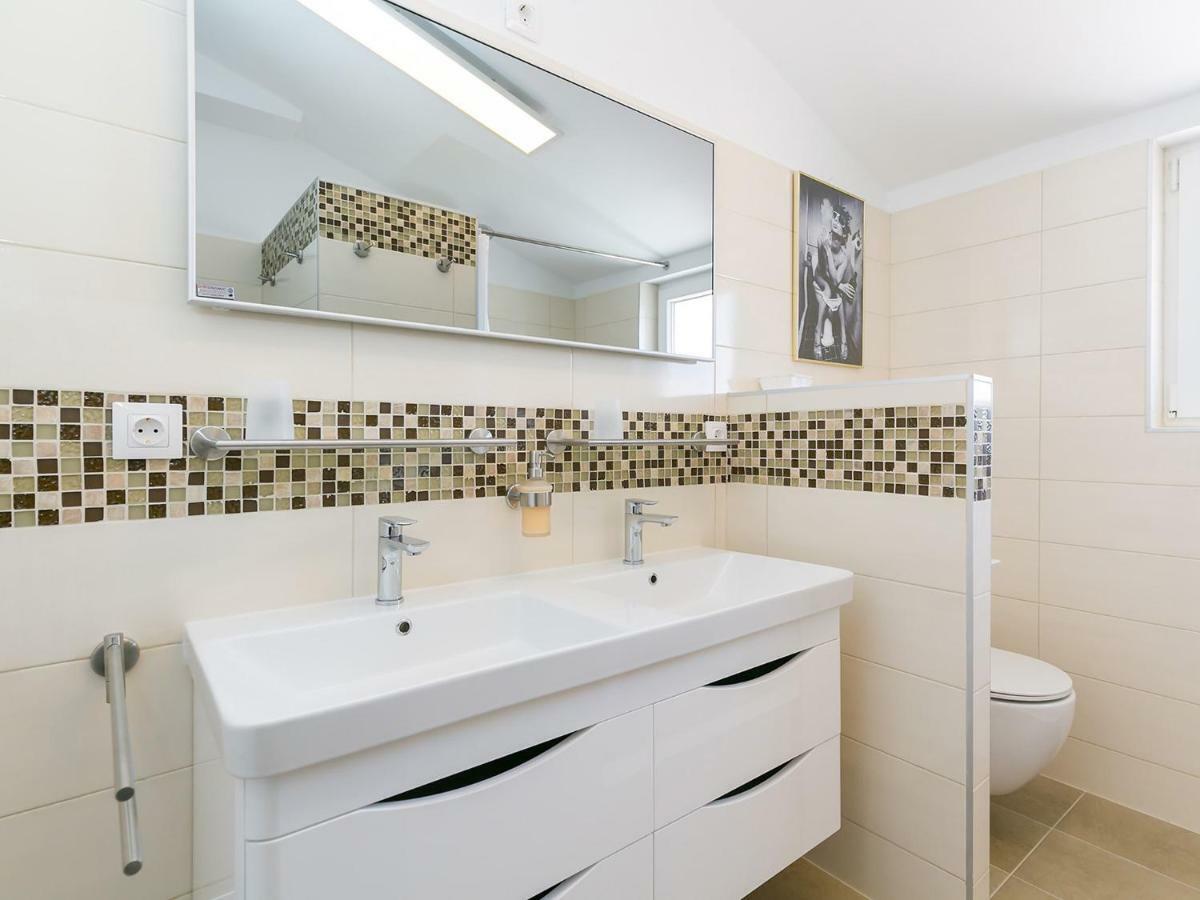 Nada Apartamento Poreč Exterior foto