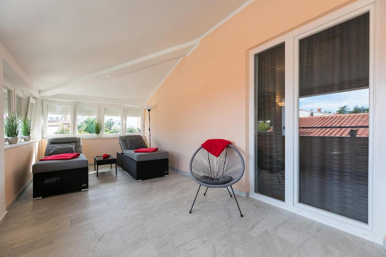 Nada Apartamento Poreč Exterior foto